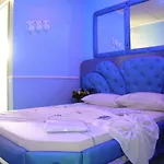 Studio 500 Motel