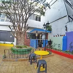Red Monkey Hostel: Agua Branca