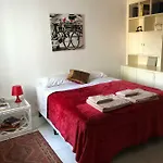 Hostel Borba Gato