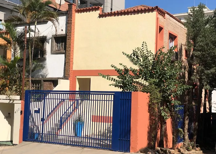 Coozy Place To Stay - Villa Pinheiros Concept Leaving