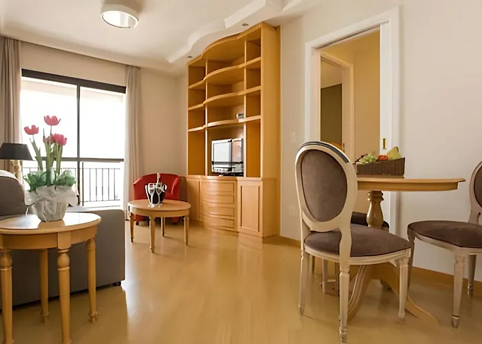 Flat C/ Um Quarto Em Moema E Cozinha Completa Uh65
