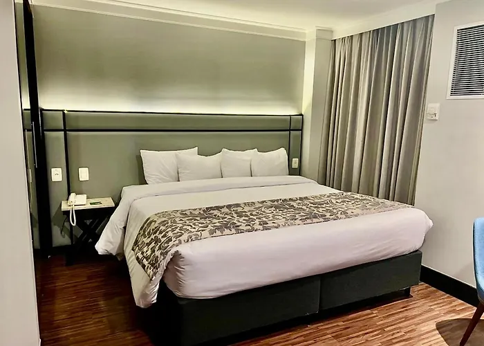 Suites Hotel Internacional Plaza Jardins