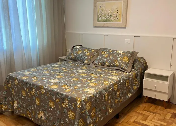 Pequeno Apartamento Metro Paraiso