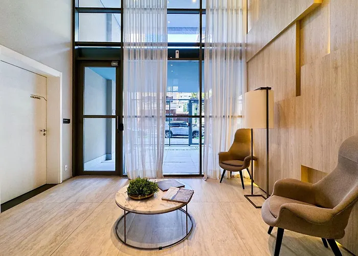 Quad Studios By Romastay