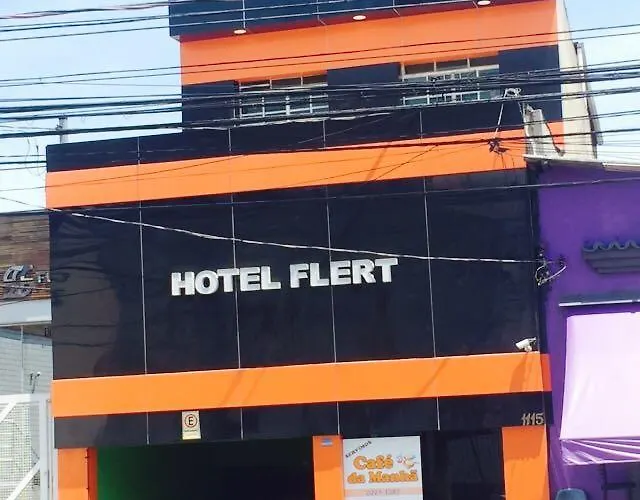 Hotel Flert Santana