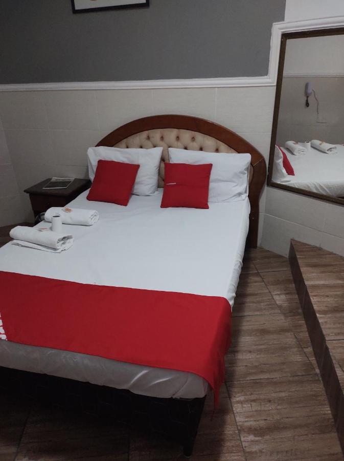 Montreal Hotel