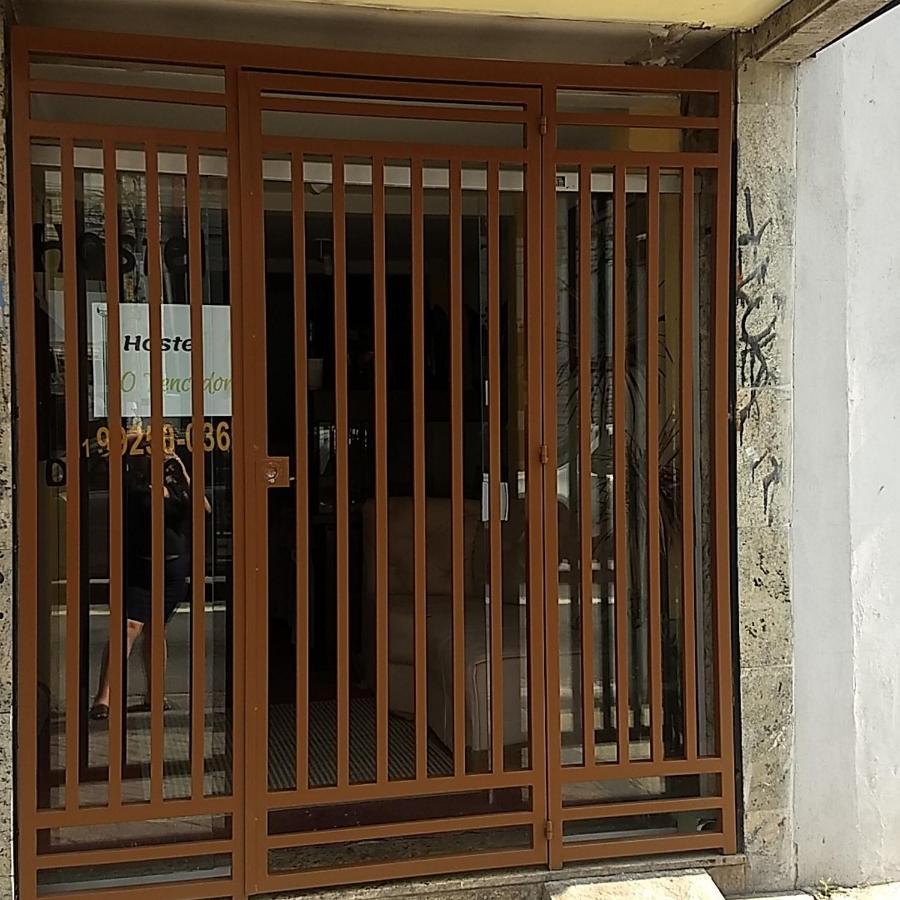 Albergue O Vencedor Metro Santana *