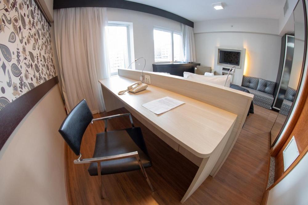 Apartemen Lindo Apto Com Piscina E Academia Prox Av Paulista Sao Paulo