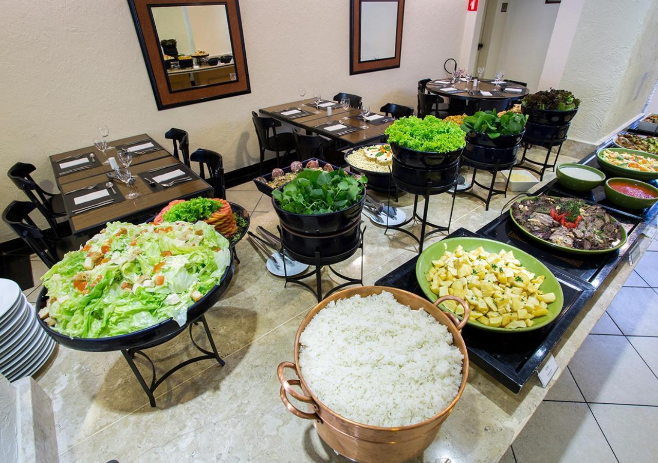 Estanplaza Nacoes Unidas Hotel 4*