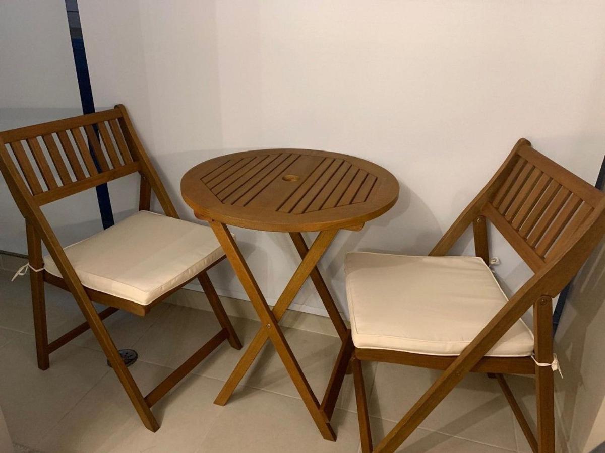 Lindo Studio Com Estacionamento E Internet ! Apartment *