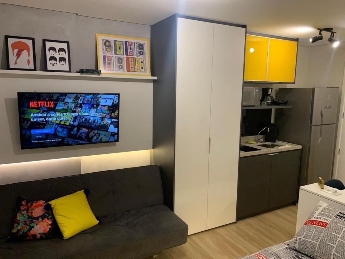 Lindo Studio Com Estacionamento E Internet ! *