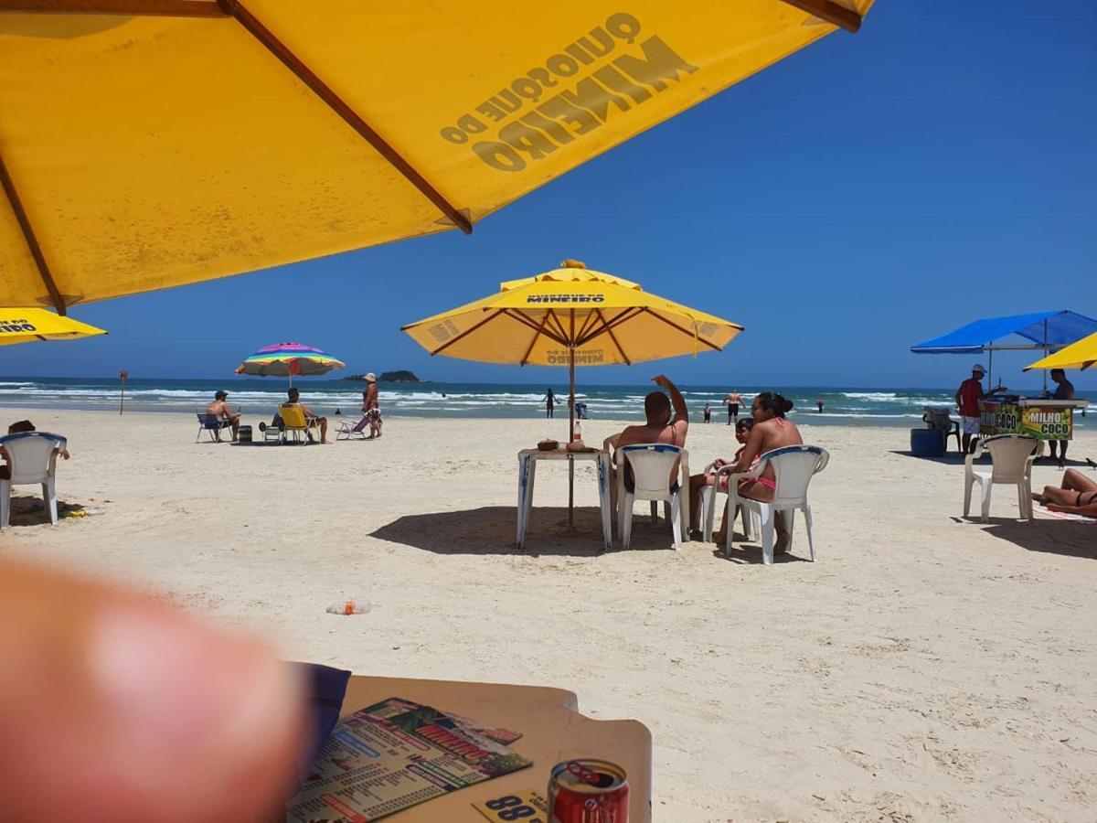 Praia Da Enseada Apartment