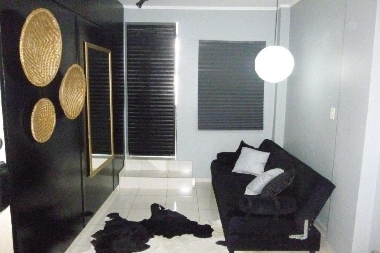 Căn hộ Cond Conjunto Arquitetonico Vila Rica São Paulo