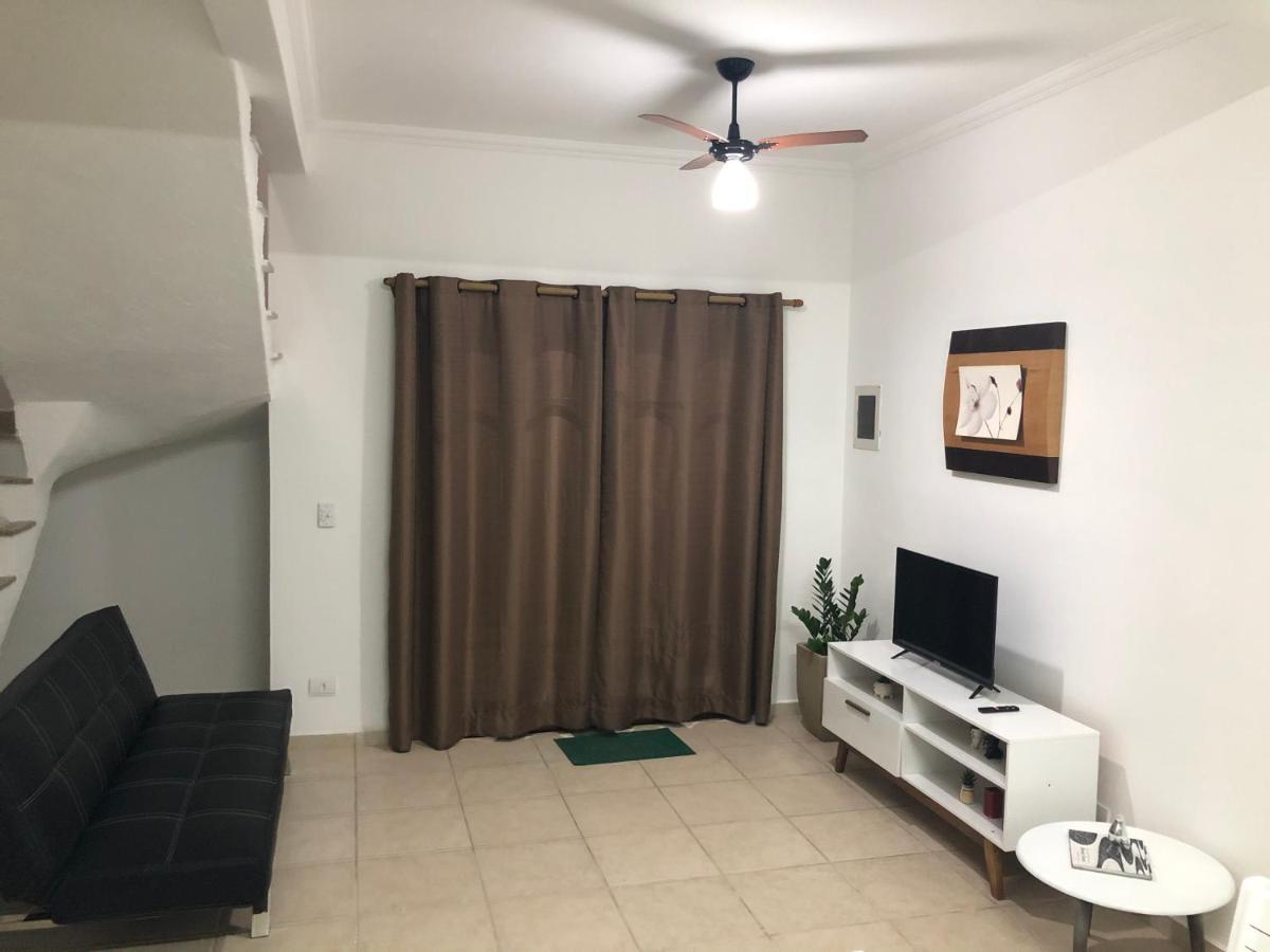 Casa De Villagio Com Piscina- 70 Metros Da Praia Nhà nghỉ São Paulo