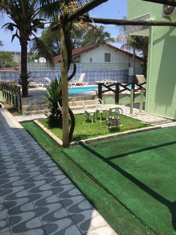 Nhà nghỉ Casa De Villagio Com Piscina- 70 Metros Da Praia São Paulo