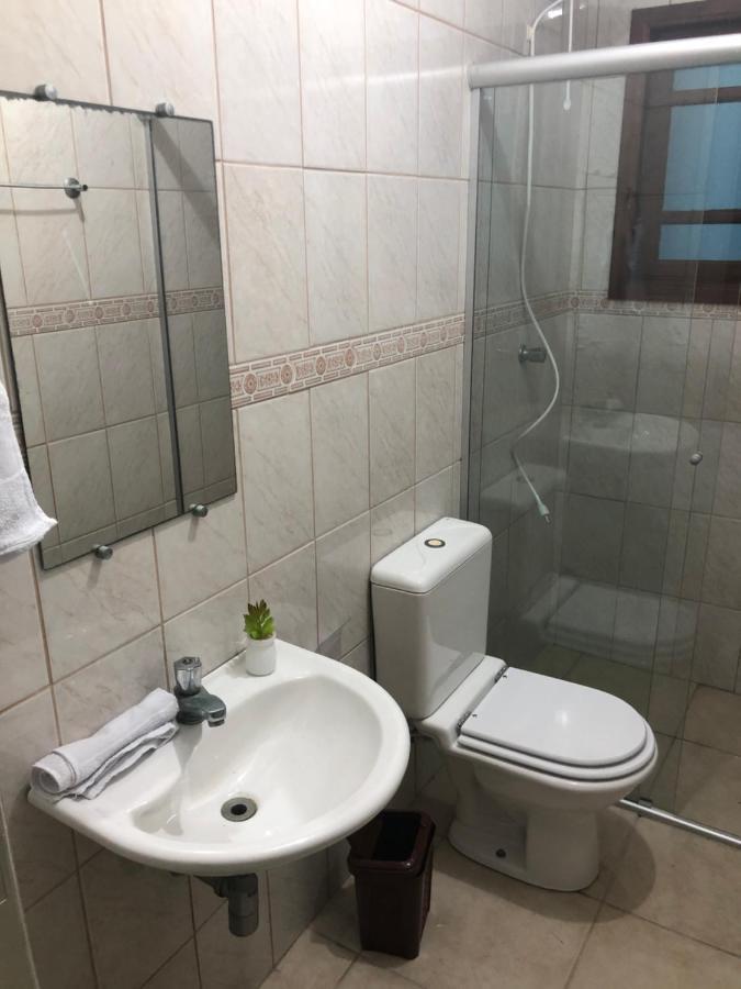 Nhà nghỉ Casa De Villagio Com Piscina- 70 Metros Da Praia São Paulo