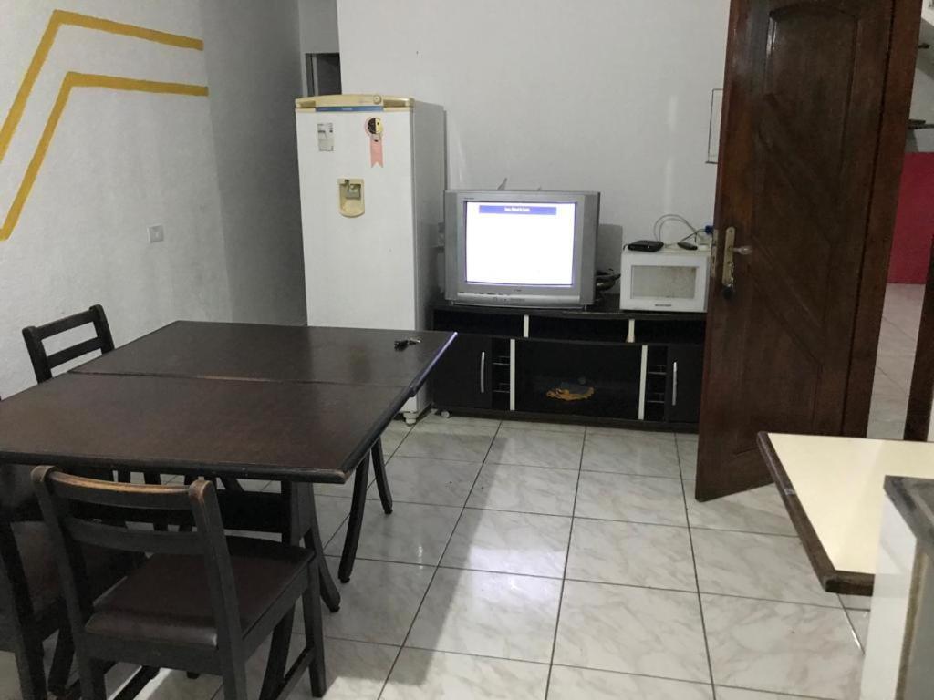 Otima Casa Com Piscina Em Praia Grande Holiday home Sao Paulo