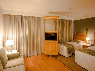 Hotel Estanplaza Ibirapuera 4*