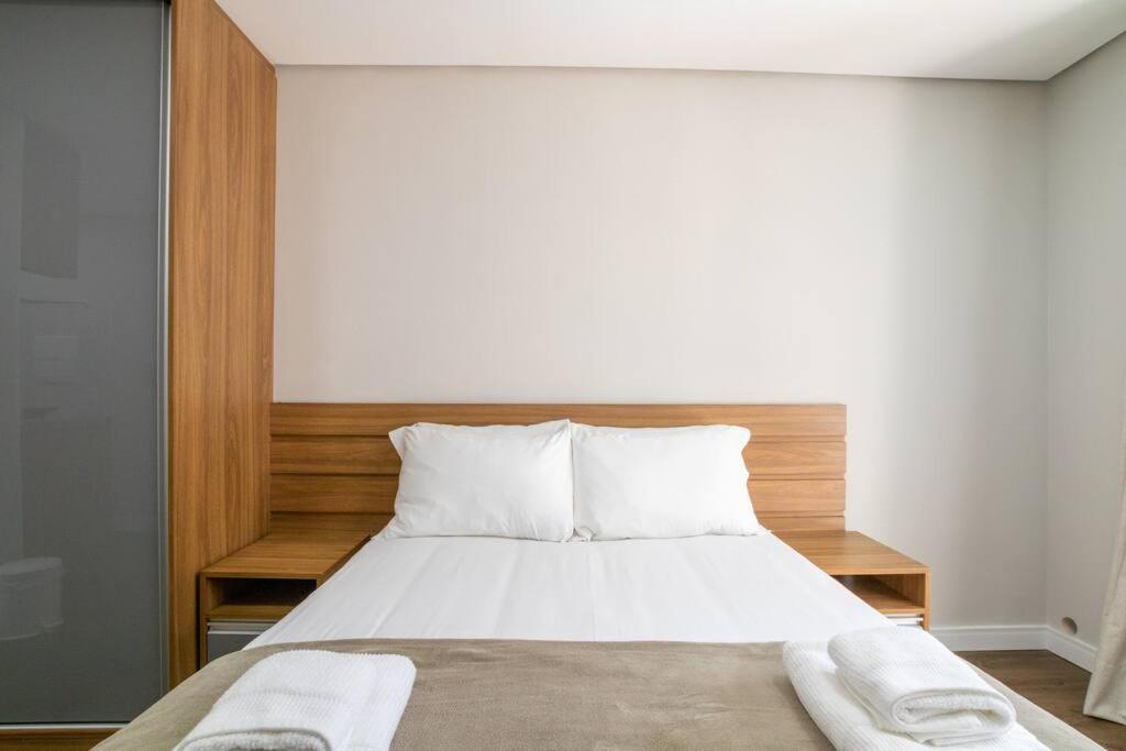 Apartment Bhomy Bela Vista Moderno Com Varanda Bs37 *