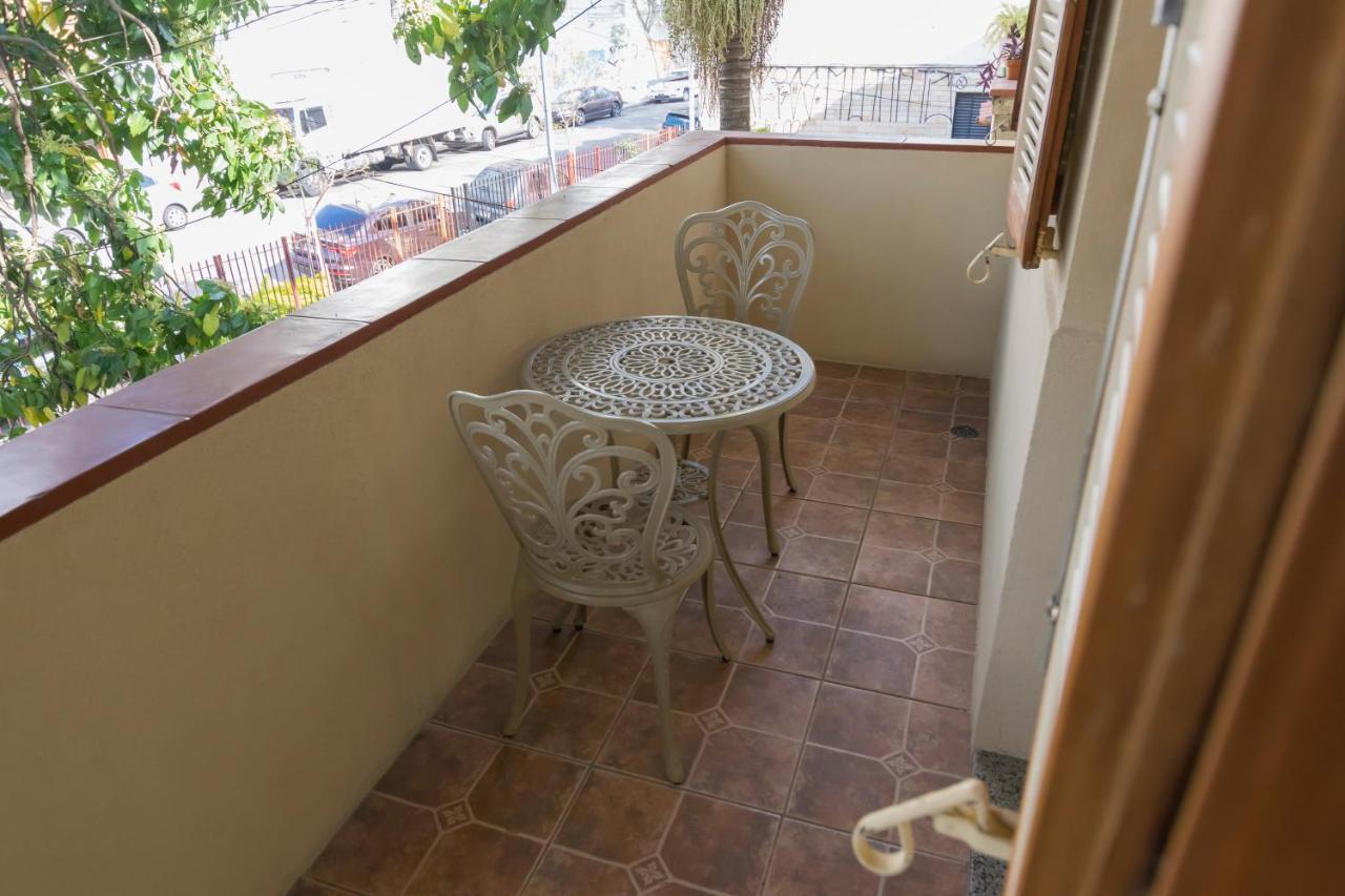 Apartamento Com Jeito De Casa Recem-reformado
