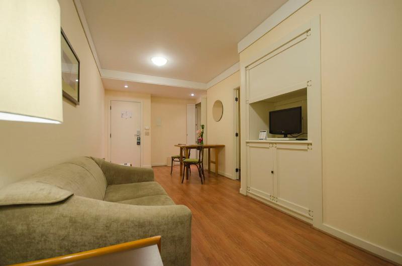 Estanplaza Nacoes Unidas Hotel 4*