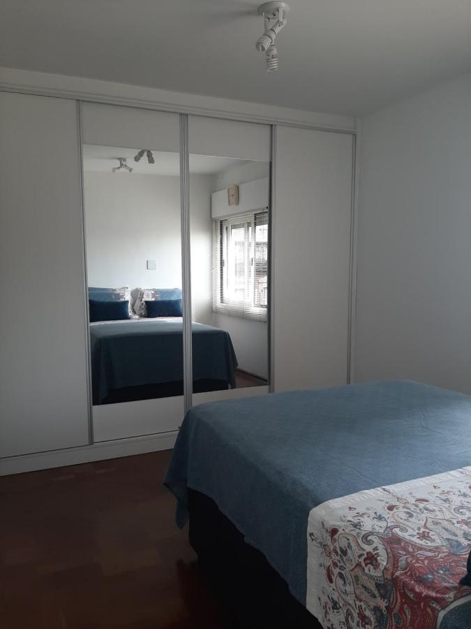 Apartamento Aconchegante Com Estacionamento Na 25 De Marco *