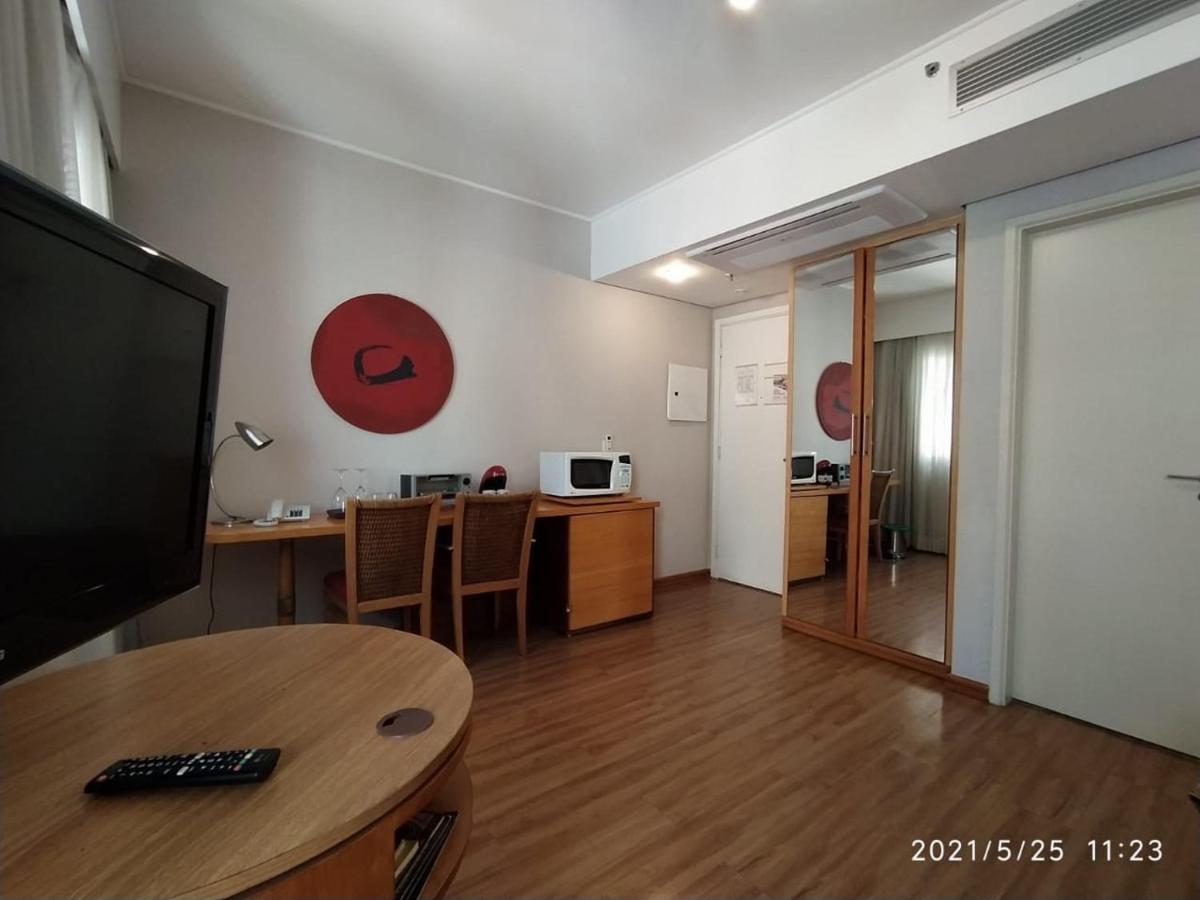 Flat Moema Rouxinol São Paulo