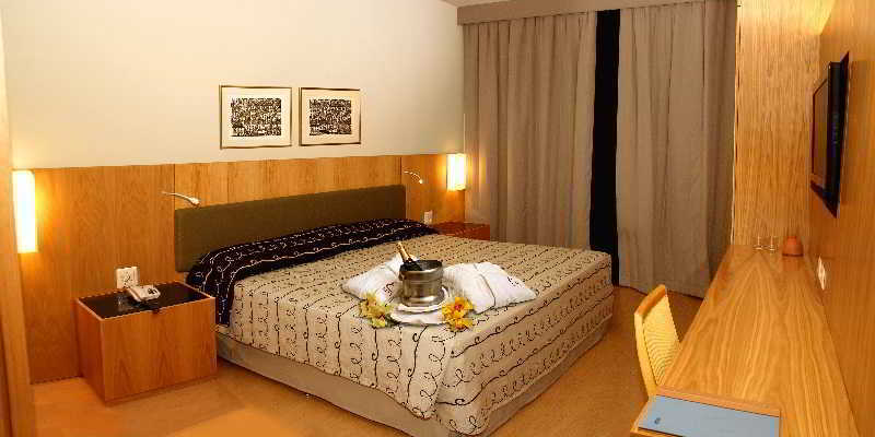 Khách sạn Delplaza Timbiras 3*
