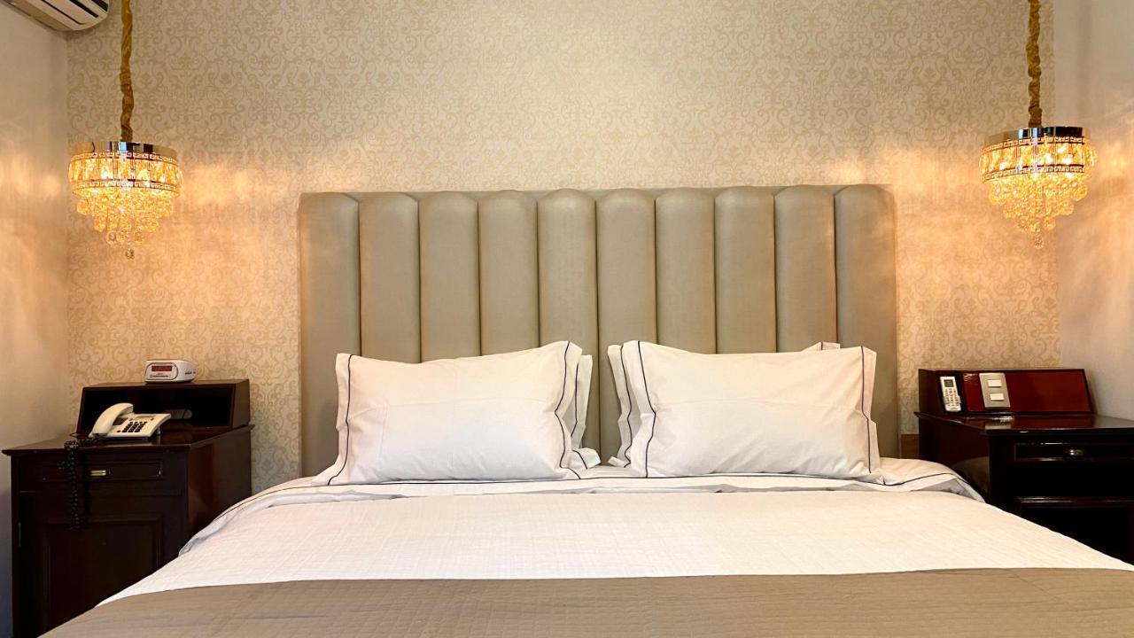 Anora Spaces - Strawinski Apartment *