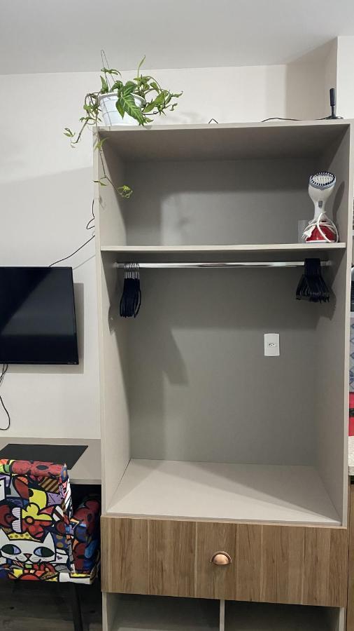 Daire Flat De Luxo Centro Sp Com Piscina,academia,lavanderia,garagem E Seguranca 24h *