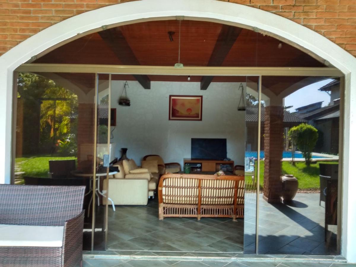 Casa Com Piscina Em Condominio Fechado No Guaruja