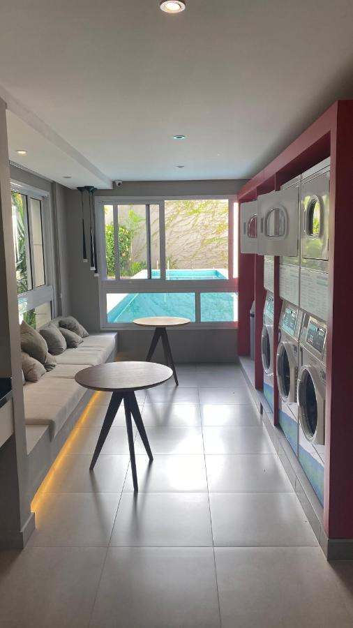Flat De Luxo Centro Sp Com Piscina,academia,lavanderia,garagem E Seguranca 24h * Sao Paulo