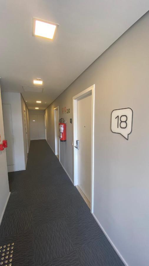 Daire Flat De Luxo Centro Sp Com Piscina,academia,lavanderia,garagem E Seguranca 24h *