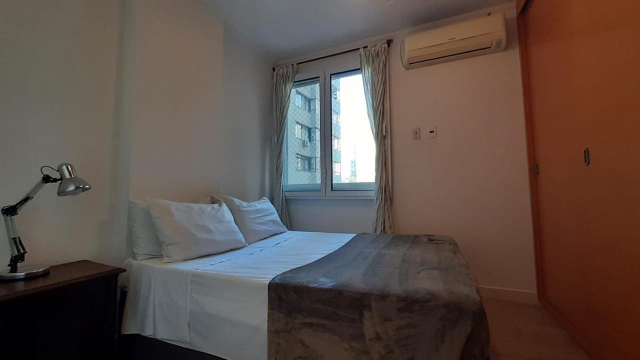 Apt De 2 Quartos, 3 Quadras Av Paulista E Wi-fi 250 Mbs *