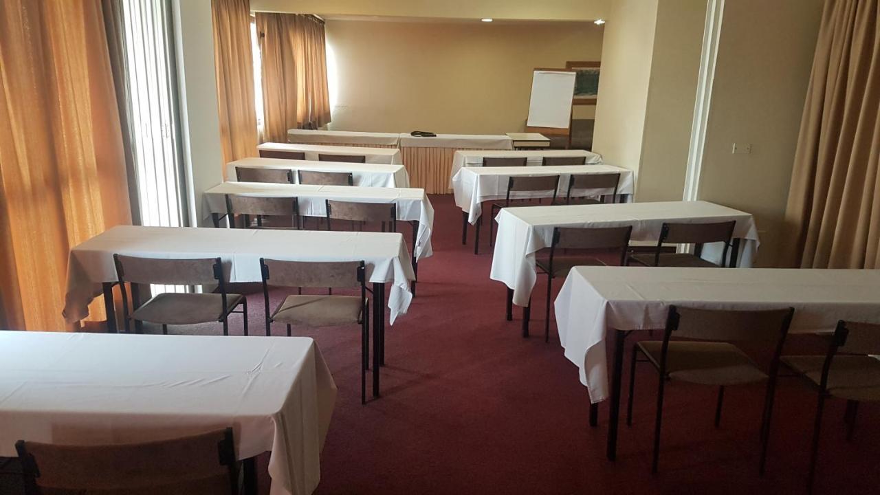 London Class Otel