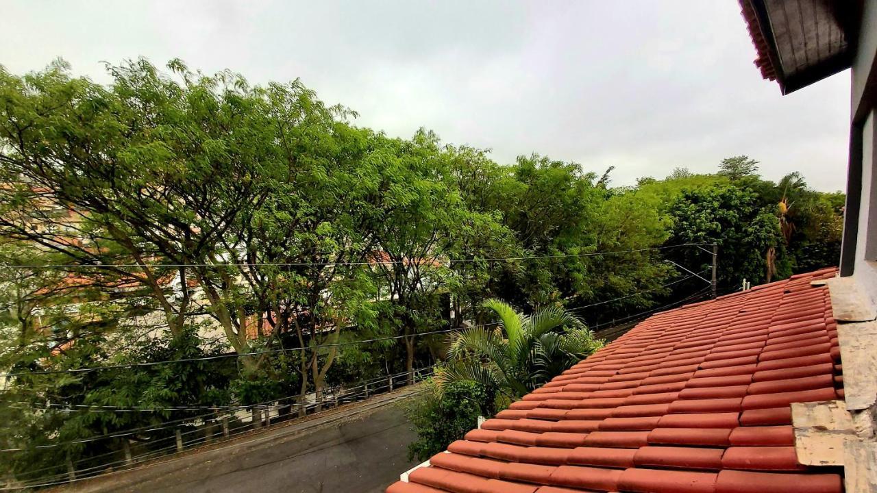 A Casa Que Hospeda *