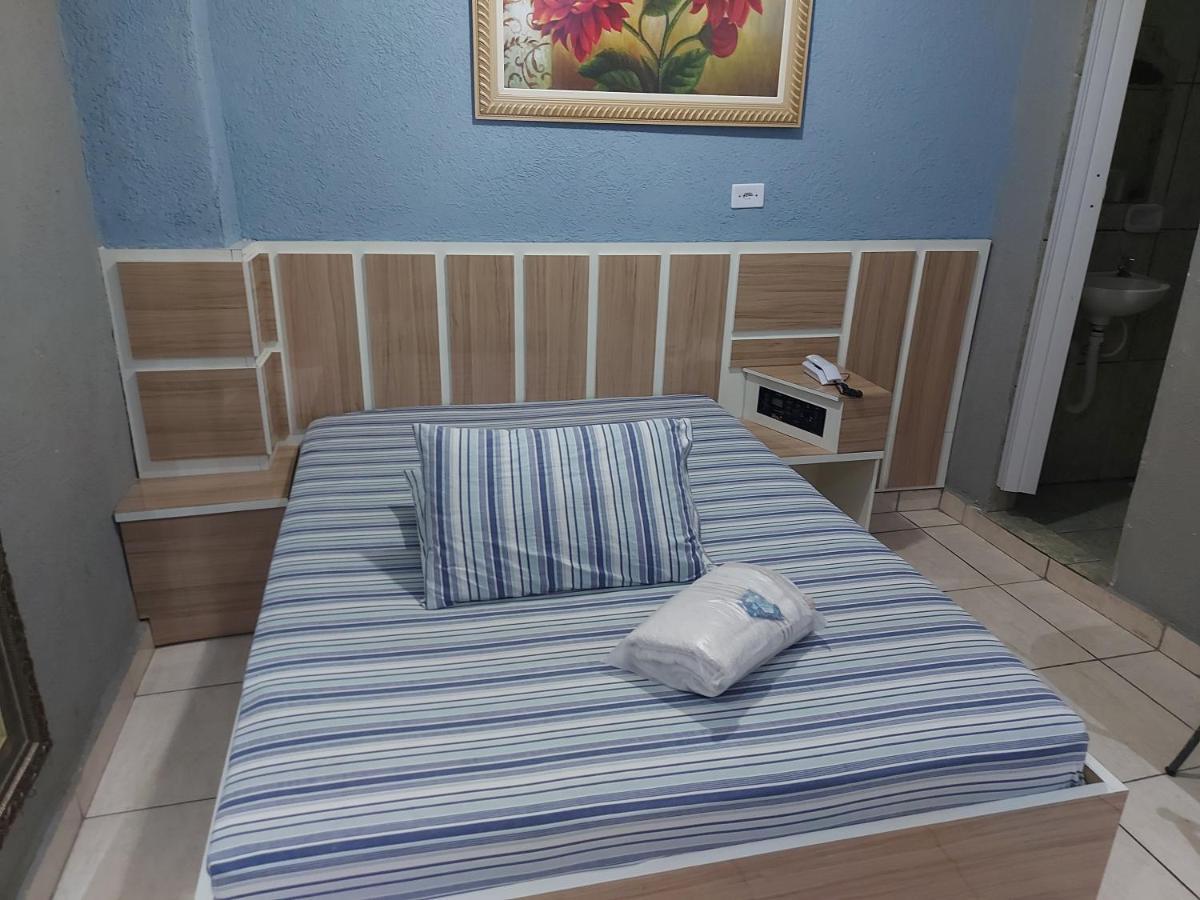 Hotel Luar *
