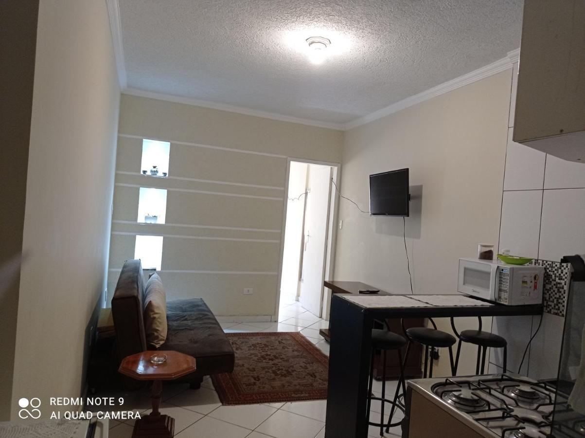 Studio , 1 Quarto E Sala Ao Lado Metro Republica * Sao Paulo