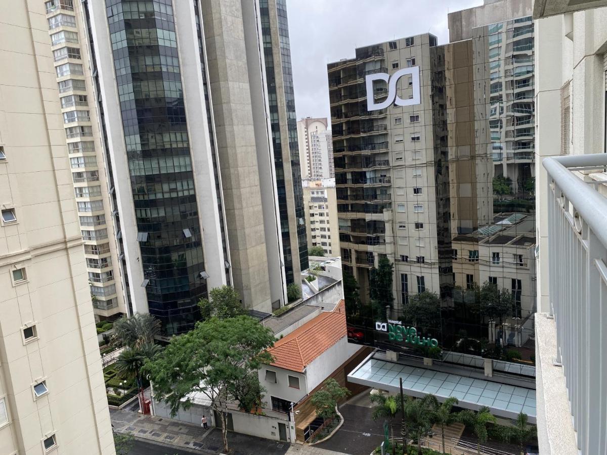 Akile Peixoto Gomide Apartment Sao Paulo