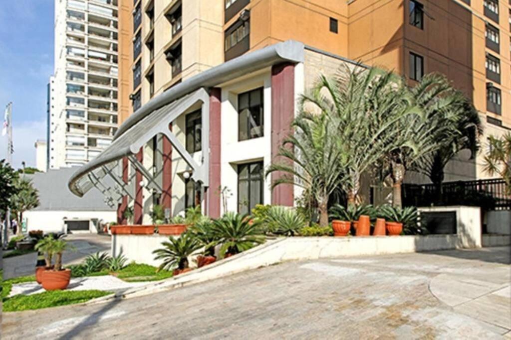 Flat Particular Rua Borges Lagoa C/ Garagem Uh1008 4* São Paulo