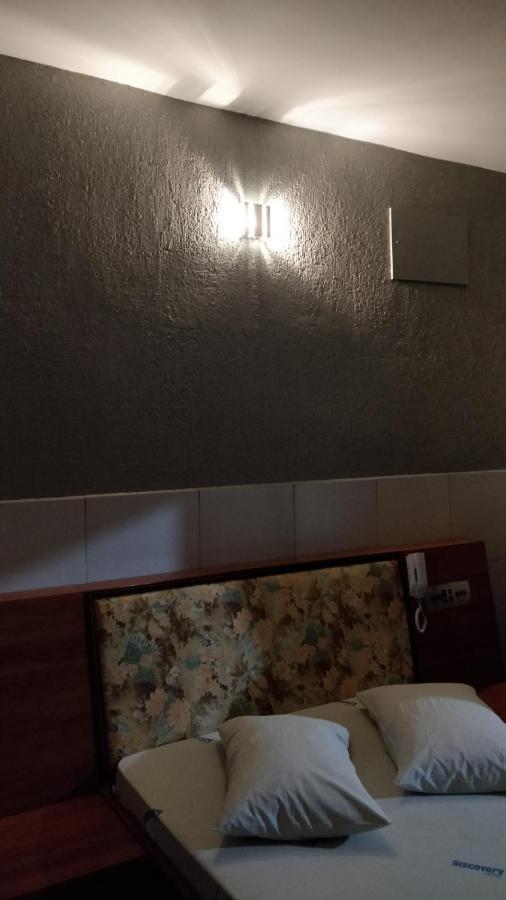 Love hotel Juremar *