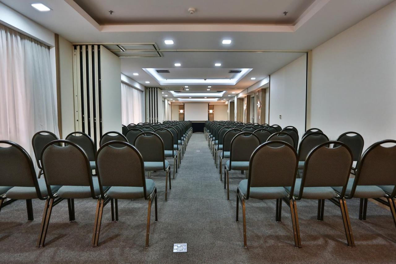 Khách sạn Transamerica Executive Jardins 4*