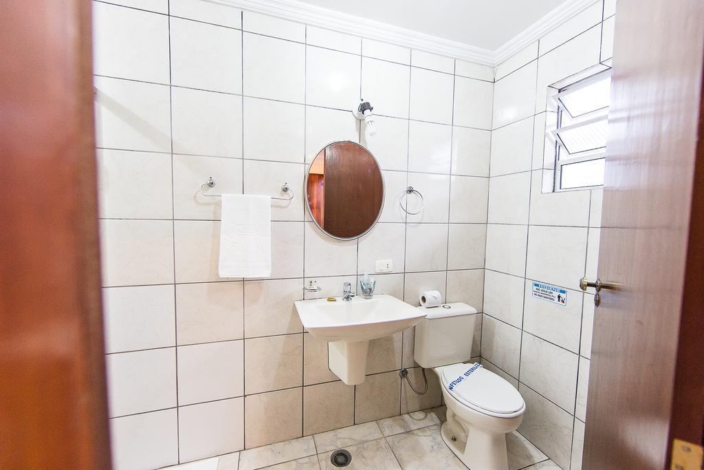 21 Khách sạn 2*
