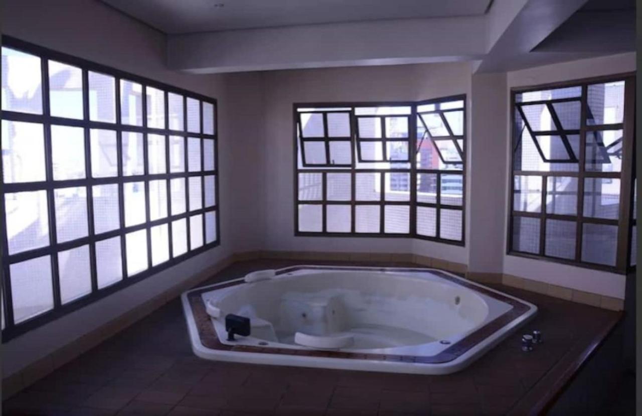 Paulista Wall Street Flat 03 *