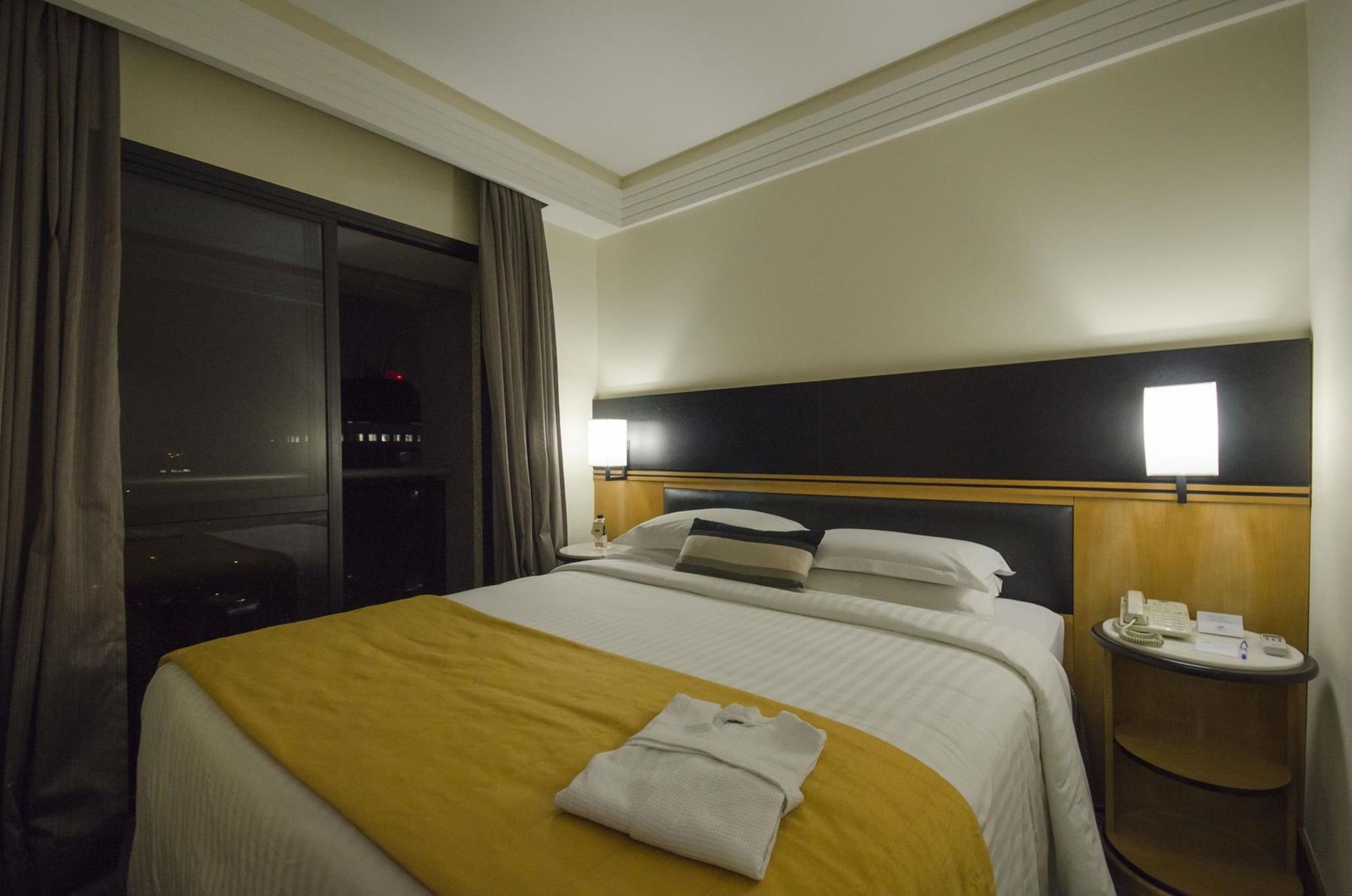 Estanplaza International Hotel