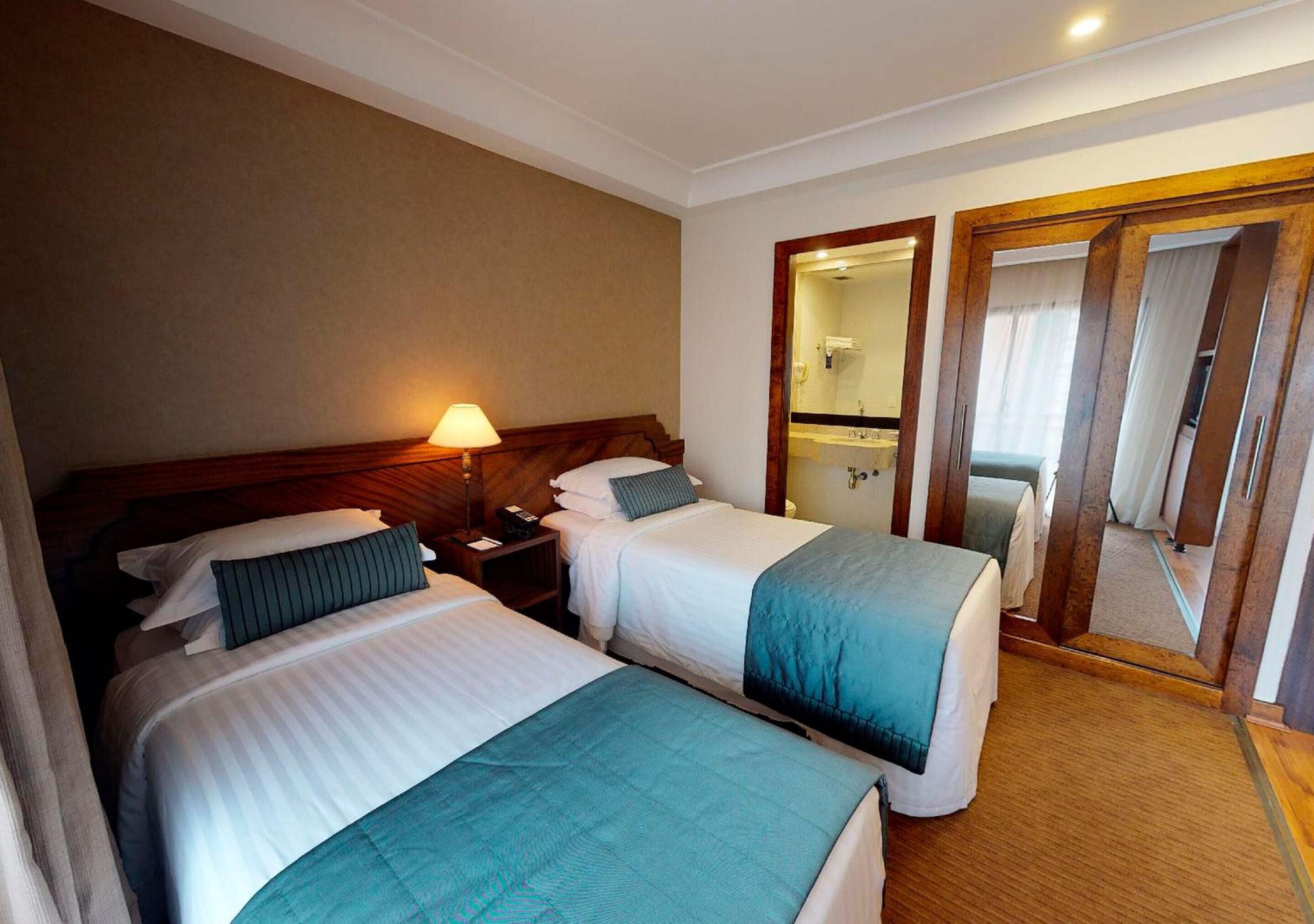 Estanplaza Paulista 4*