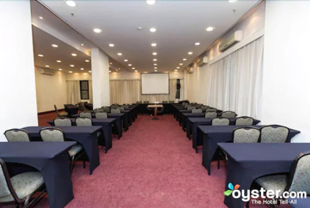 Otel Luz Plaza 4*