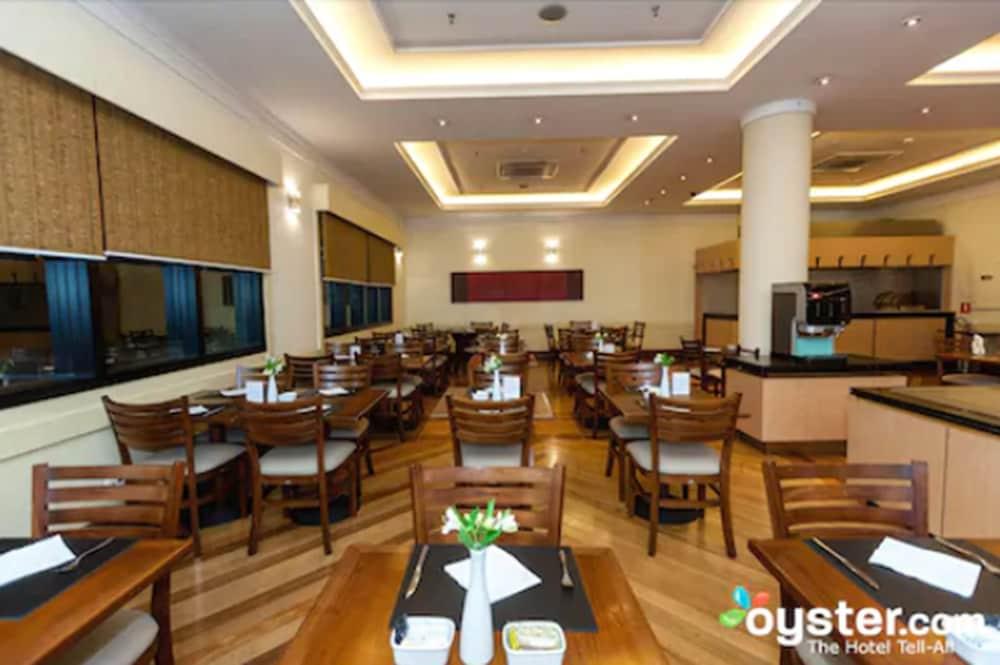 Luz Plaza 4*