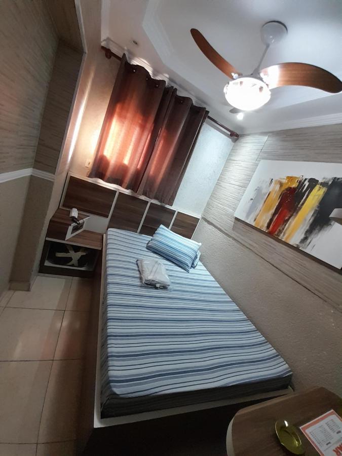 Luar Hotel *