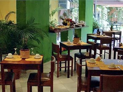 Loi Belgrano Hotel